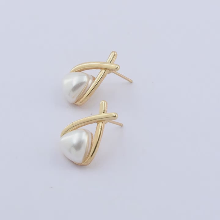 Classic Elegant Minimalist Imitation Pearl Stud Earrings